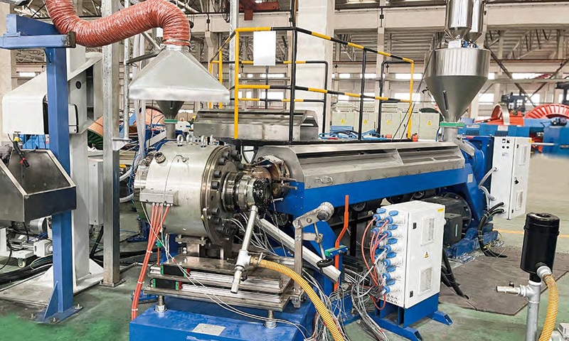 img of EXT120+100 中壓雙層共擠護(hù)套低煙無鹵電纜包覆機(jī)組